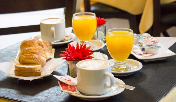 خنيرال آلفيار Hotel Buenos Aires المظهر الخارجي الصورة